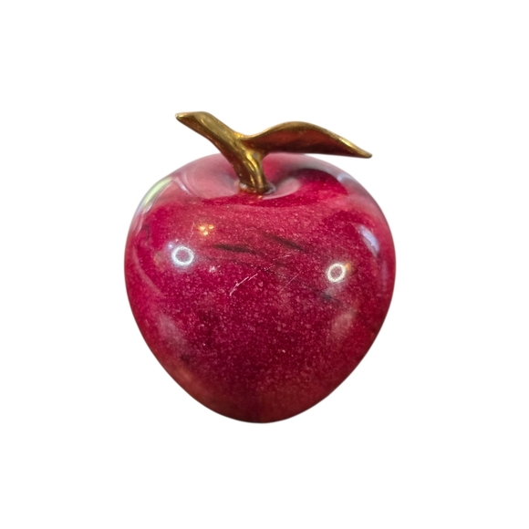 Vintage Polished Red Alabaster Marble Apple Paperweight with Brass Leaf Stem - Picture 2 of 5